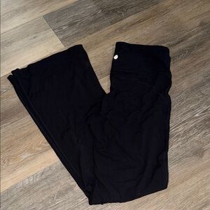 Lululemon 28” Flare leggings Black
